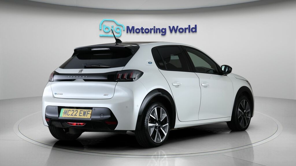 Peugeot e-208 50Kwh Gt Hatchback 7Kw Charger Yellow #7