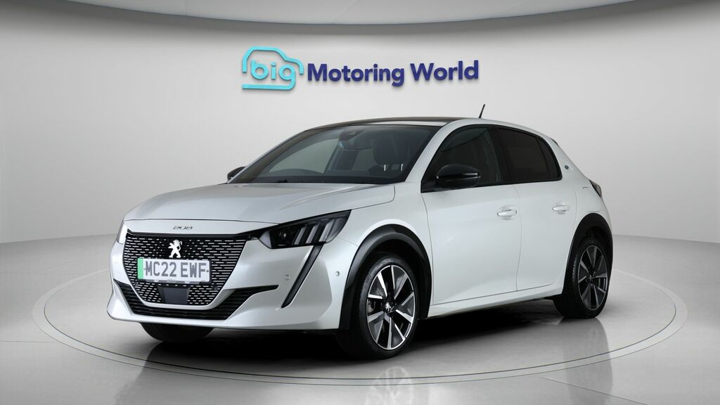 Peugeot e-208 Gt Premium White #3