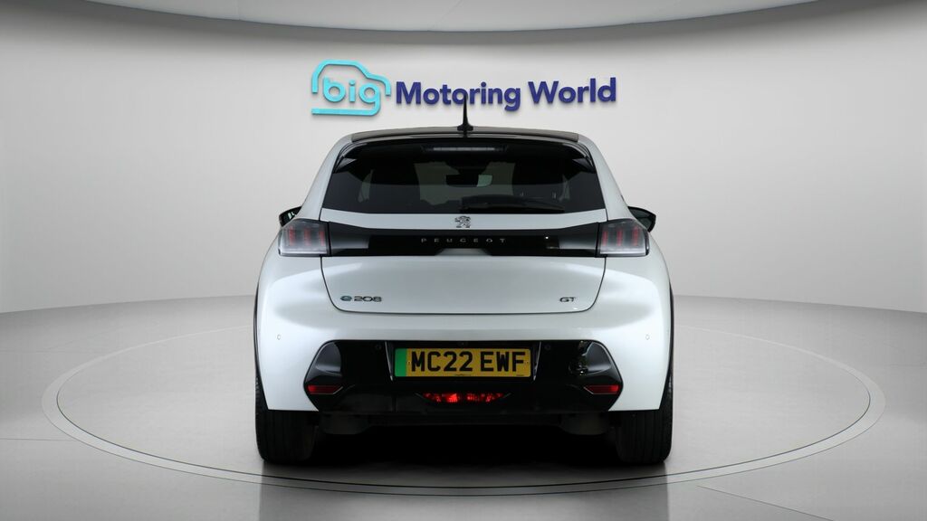 Peugeot e-208 Gt Premium White #6