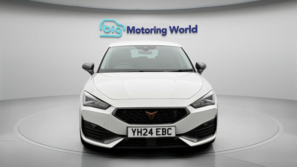 Cupra Leon V1 White #2