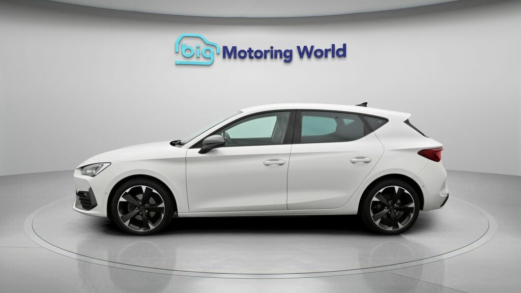 Cupra Leon V1 White #4