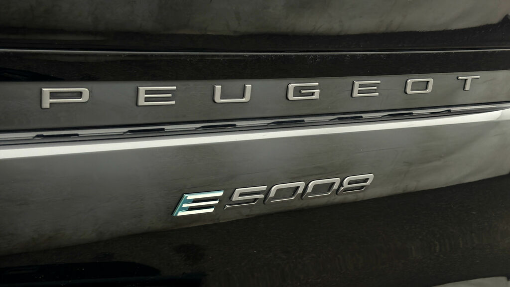Peugeot 5008 1.2 Hybrid 145 Allure E-dsc6 Grey #19