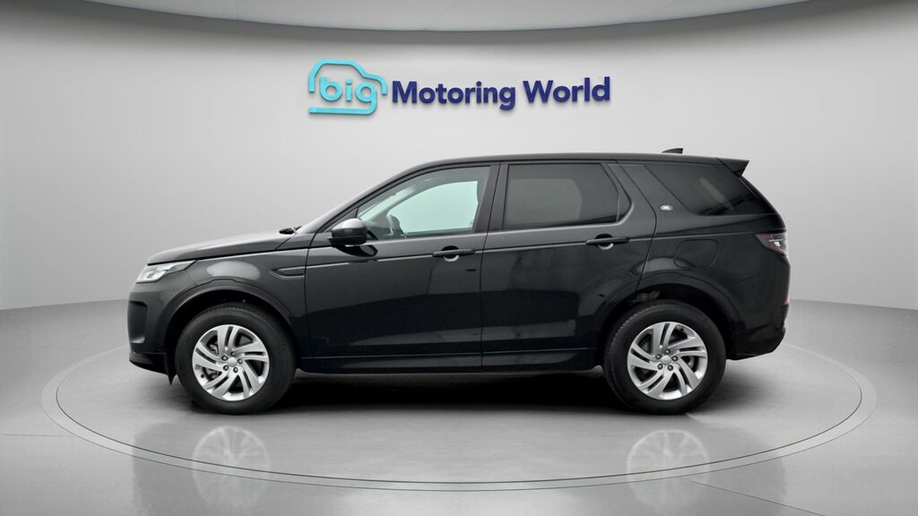 Land Rover Discovery Sport S Black #4