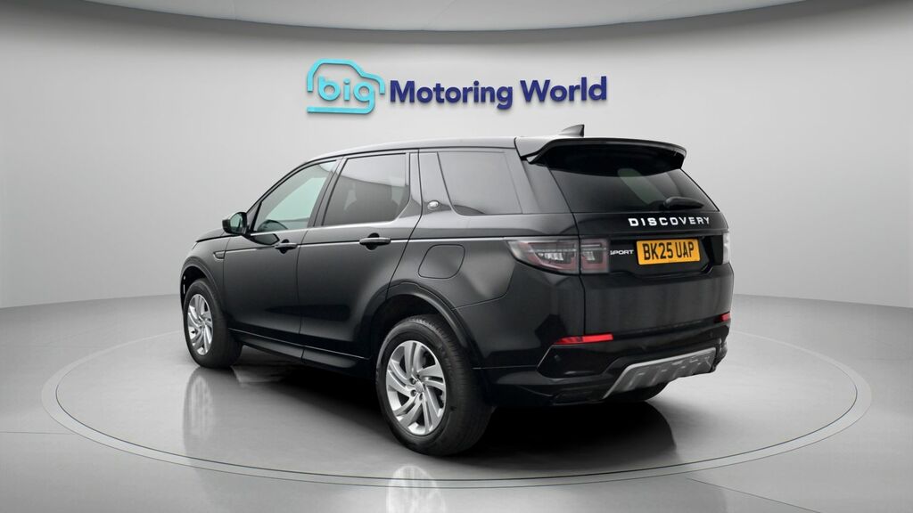 Land Rover Discovery Sport S Black #5
