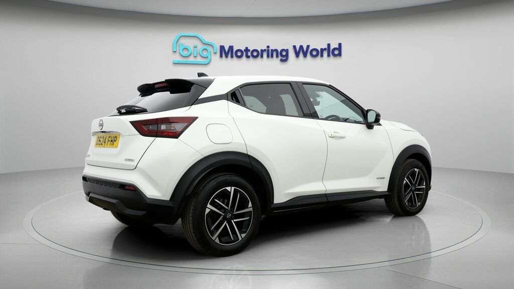 Nissan Juke Nissan Hatchback 1.6 Hybrid N-connecta Black #7