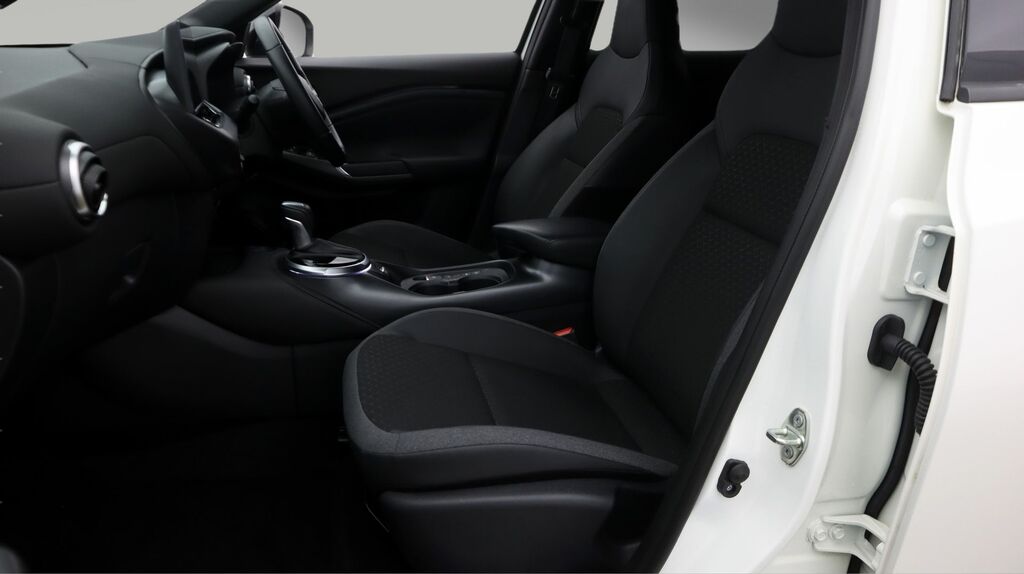 Nissan Juke Nissan Hatchback 1.6 Hybrid N-connecta Black #14