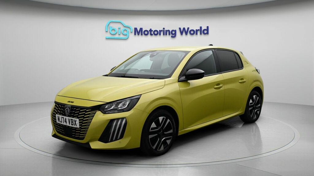Peugeot 208 Allure Yellow #3