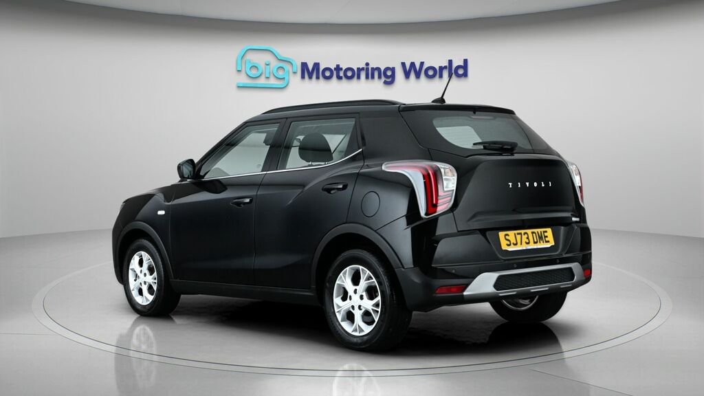 SsangYong Tivoli Ventura Black #5