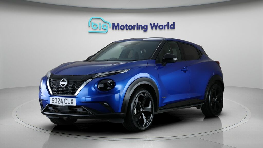 Nissan Juke Tekna Blue #3