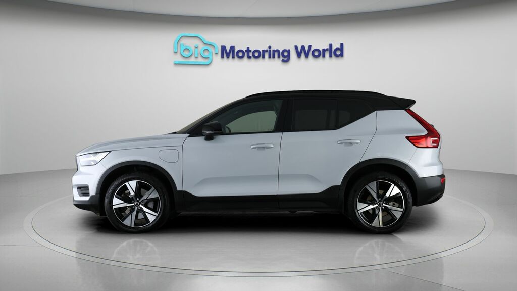 Volvo XC40 R-design BT71XAJ Silver #4