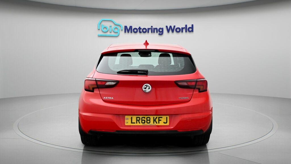 Vauxhall Astra Sri Nav LR68KFJ Red #6