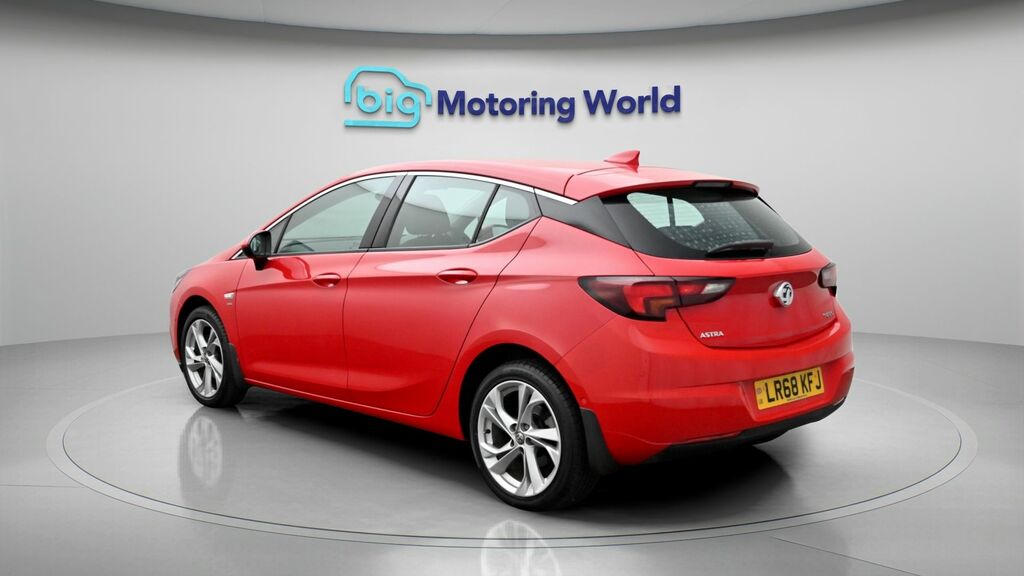 Vauxhall Astra Sri Nav LR68KFJ Red #5