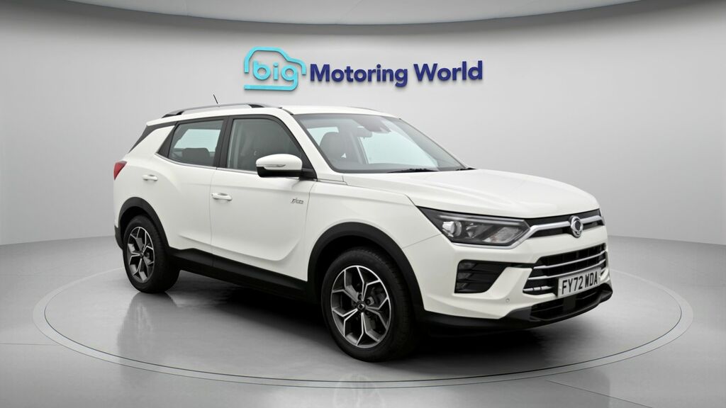SsangYong Korando Ventura White