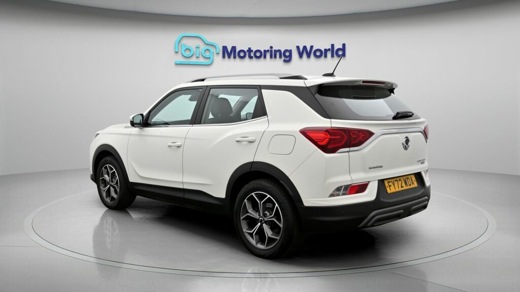 SsangYong Korando Ventura White #5