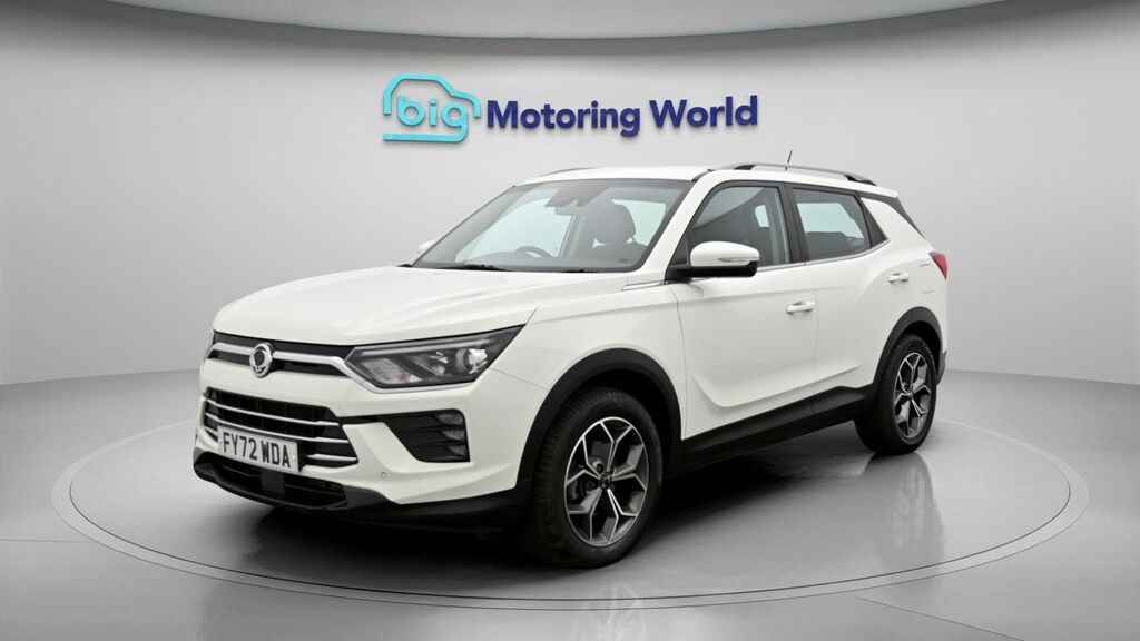 SsangYong Korando Ventura White #3
