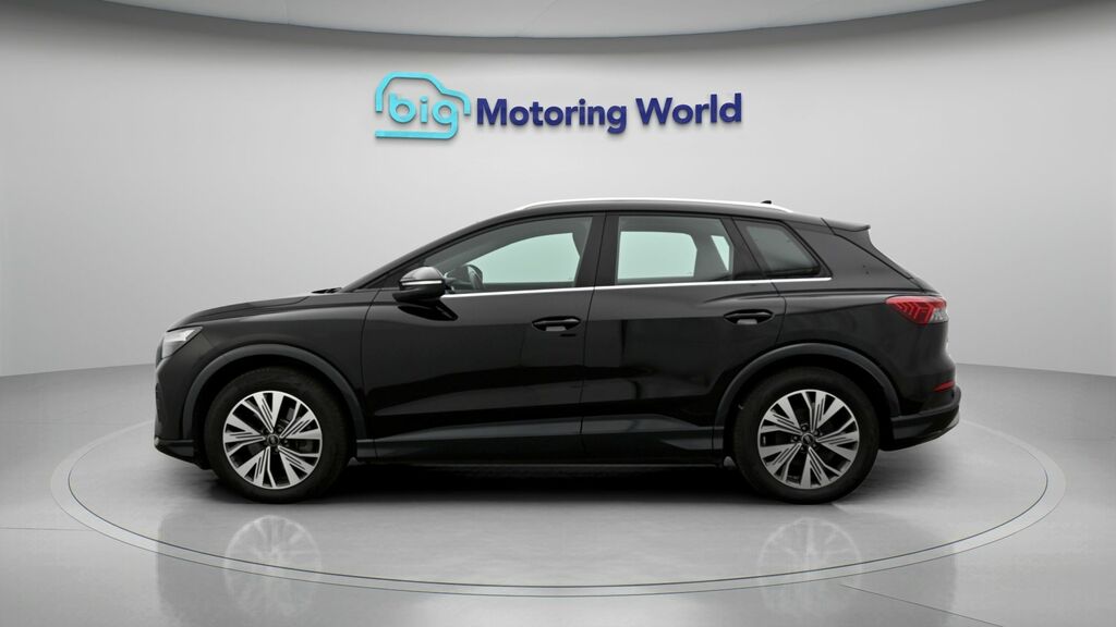 Audi Q4 E Tron Sport RE71VUM Black #4