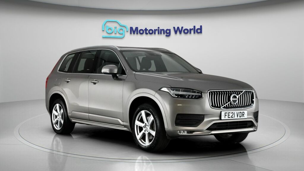Volvo XC90 Momentum Grey
