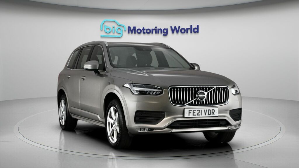 Volvo XC90 Momentum FE21VDR Grey #2