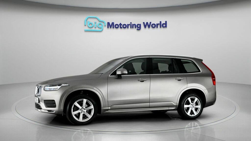 Volvo XC90 Momentum FE21VDR Grey #4