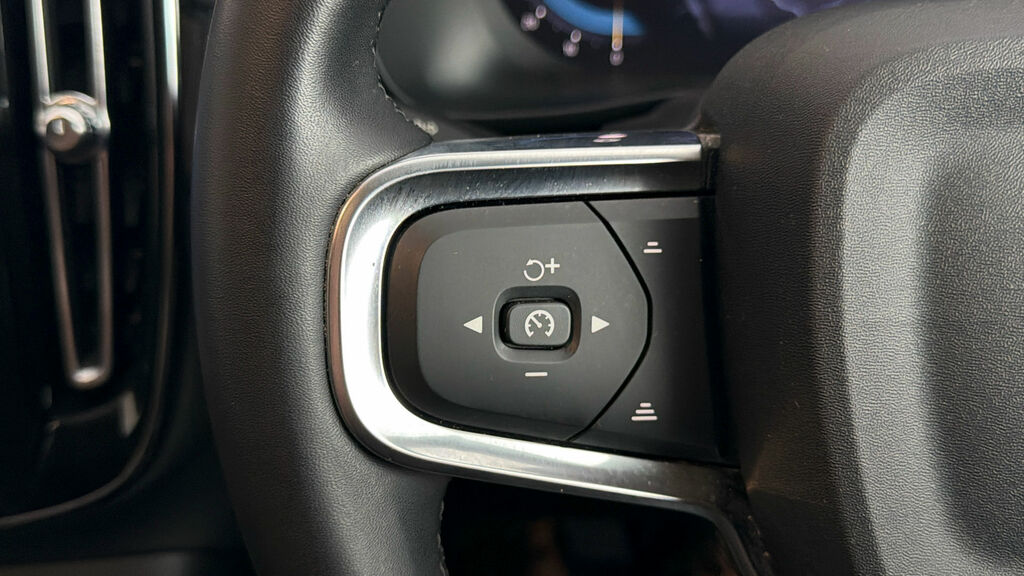 Volvo XC40 Ultimate, B3 Mild Hybrid, Dark Was 32,490  #23