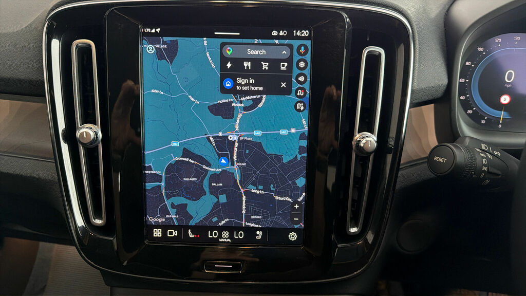 Volvo XC40 Ultimate, B3 Mild Hybrid, Dark Was 32,490  #10