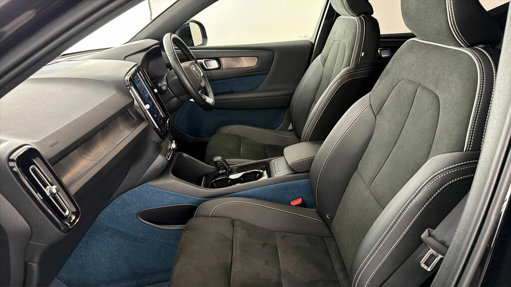 Volvo XC40 Ultimate, B3 Mild Hybrid, Dark Was 32,490  #13
