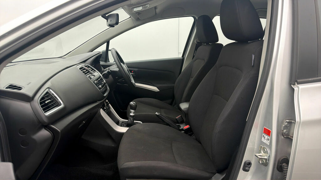 Suzuki SX4 S Cross 1.4 Boosterjet 48V Hybrid Sz-t White #12
