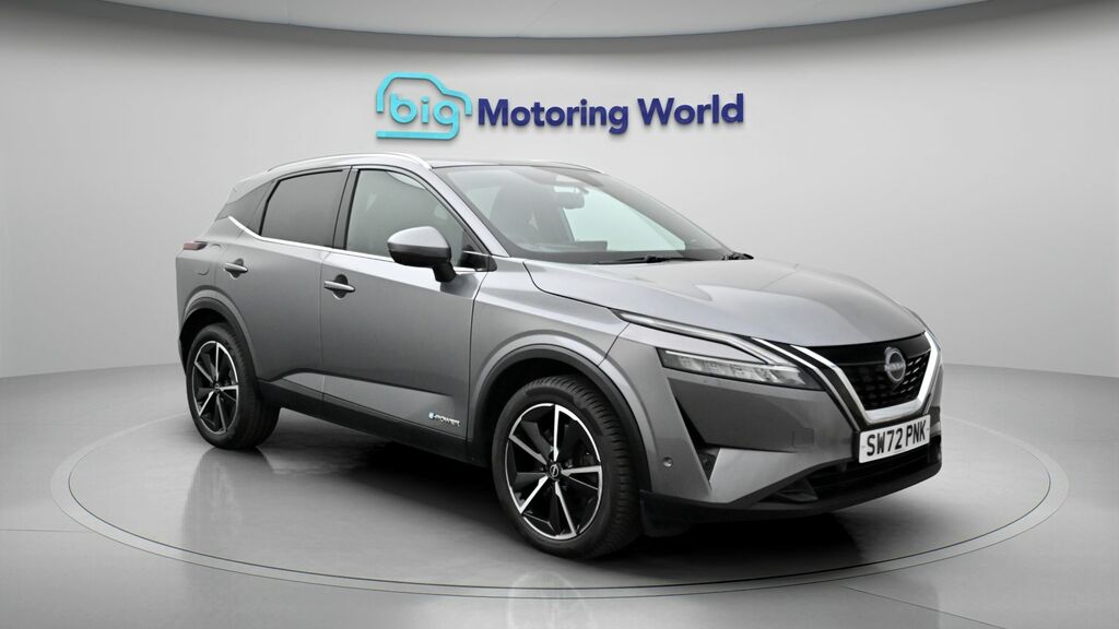 Nissan Qashqai Tekna SW72PNK Grey