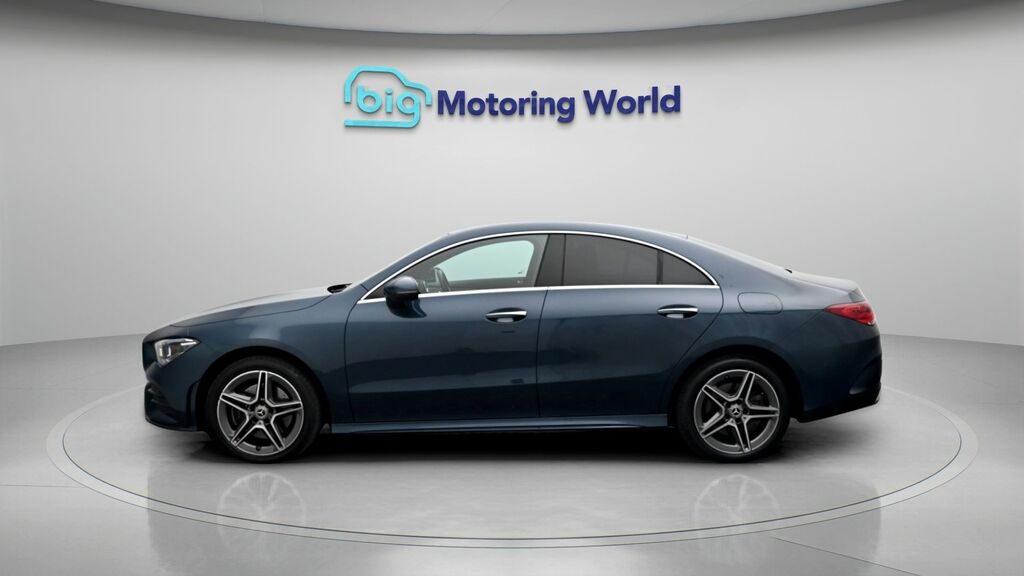 Mercedes-Benz CLA Class Amg Line FX22OVZ Blue #4