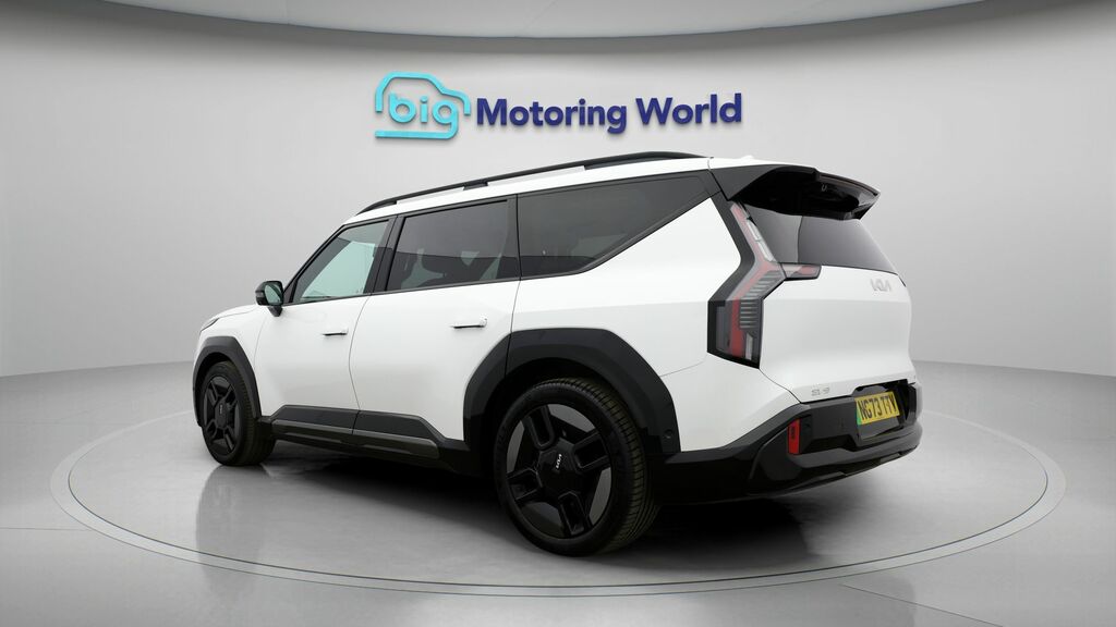 Kia EV9 Gt-line S White #5