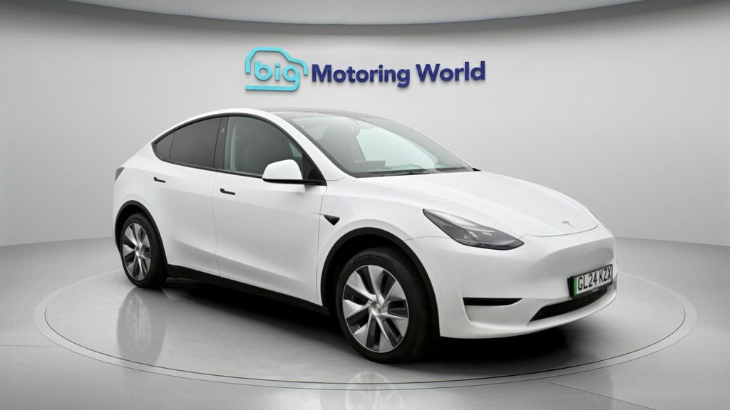 Tesla Model Y Y Model Y Rwd White
