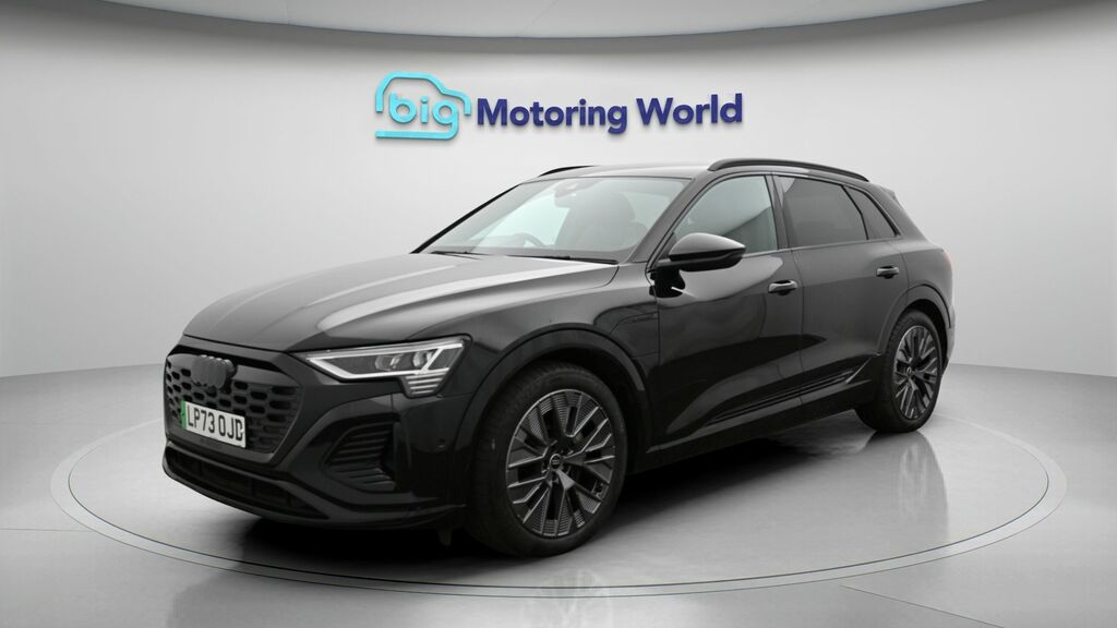 Audi Q8 e tron Black Edition Black #3