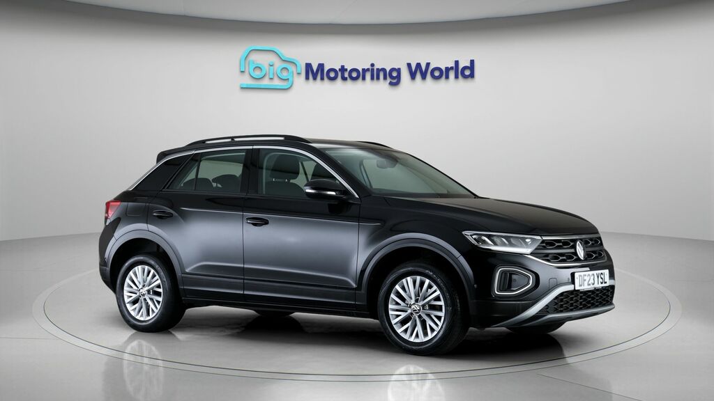 Volkswagen T-Roc Life Black