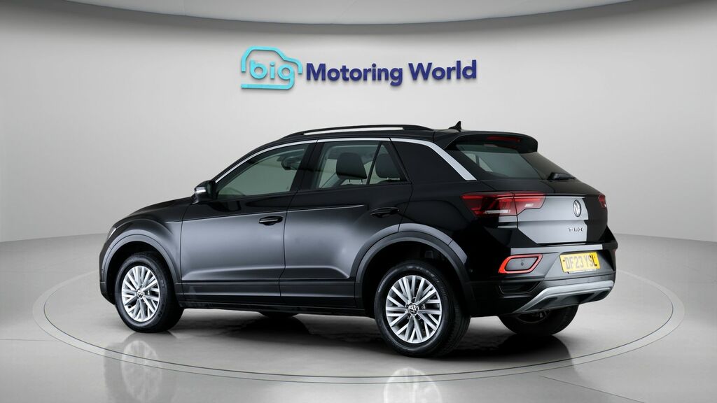 Volkswagen T-Roc Life DF23YSL Black #5