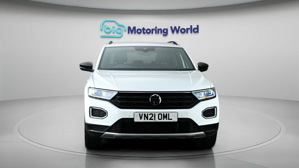 Volkswagen T-Roc Black Edition White #2