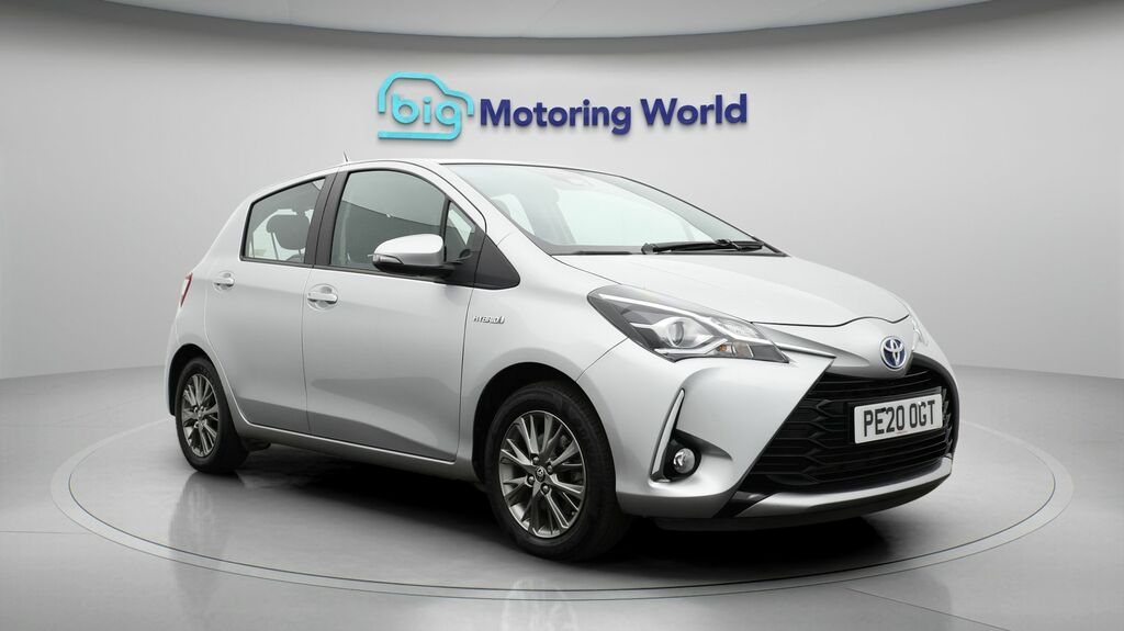 Toyota Yaris Icon Silver
