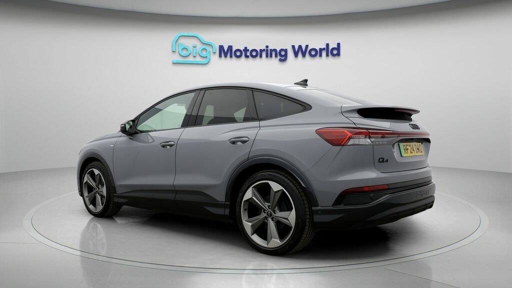 Audi Q4 E Tron Black Edition RF24DAO Grey #5