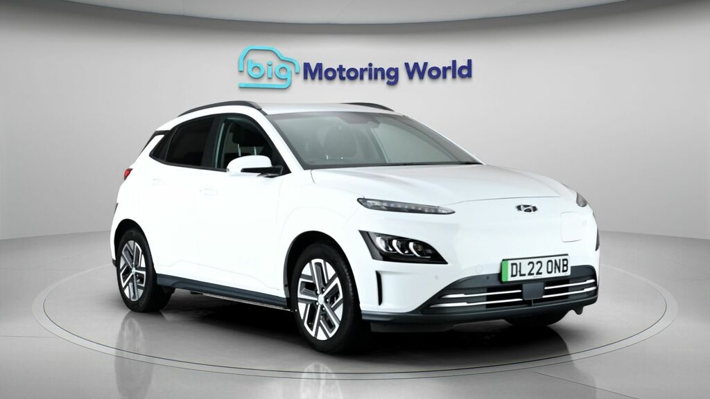 Hyundai Kona Premium White