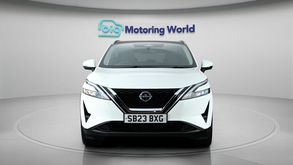 Nissan Qashqai N-connecta SB23BXG White #2