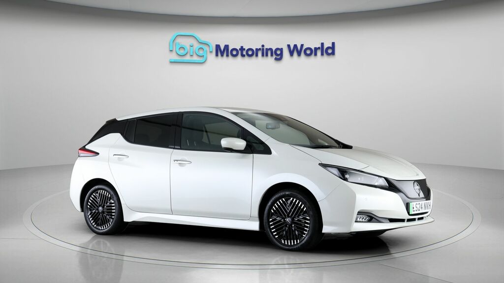 Nissan Leaf Tekna White