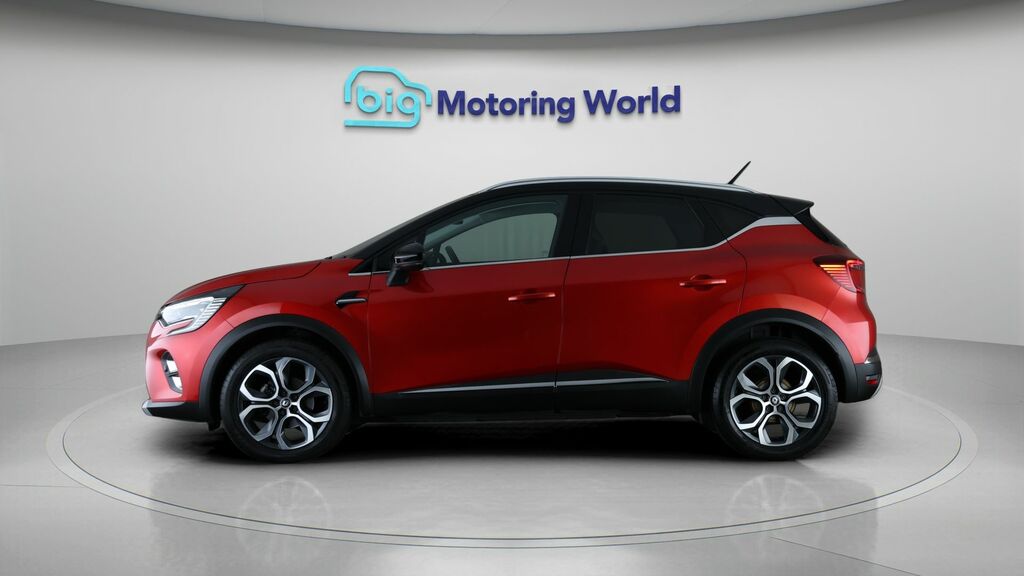 Renault Captur Se Edition Black #4