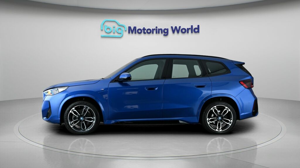 BMW iX1 M Sport Blue #4