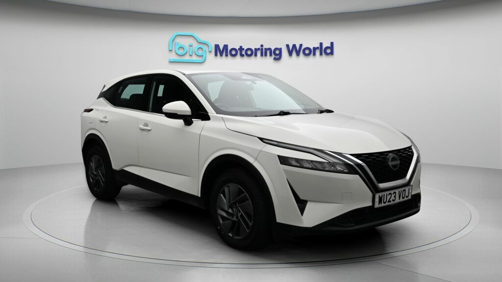 Nissan Qashqai Acenta Premium White