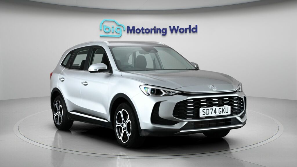 MG ZS Se Silver