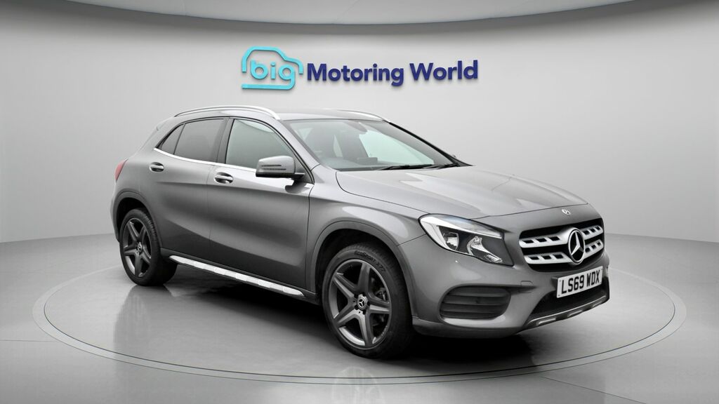 Mercedes-Benz GLA Class Amg Line Grey