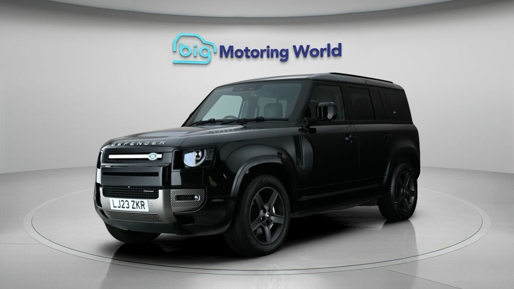 Land Rover Defender 110 X-dynamic Se LJ23ZKR Black #3