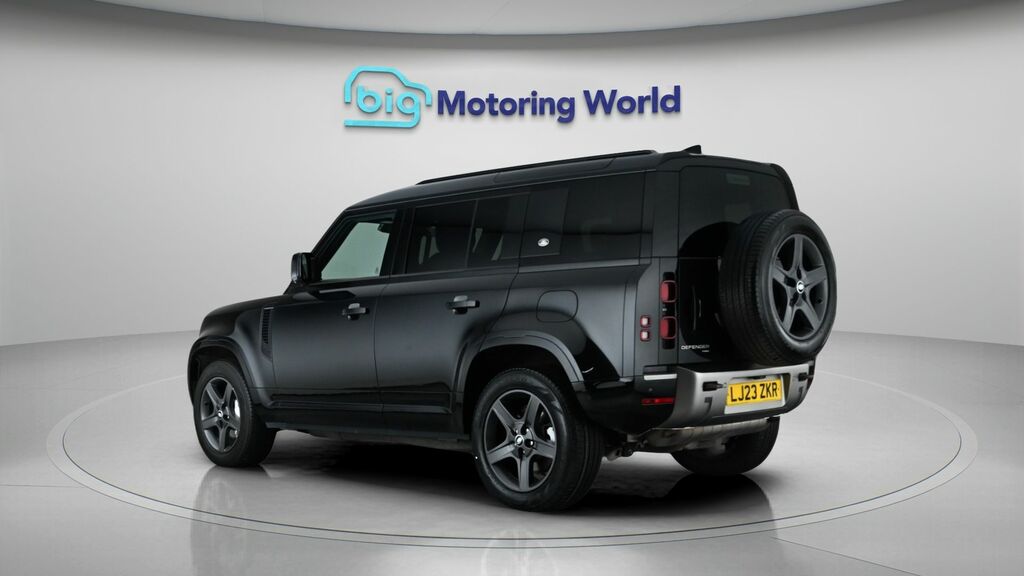 Land Rover Defender 110 X-dynamic Se LJ23ZKR Black #5