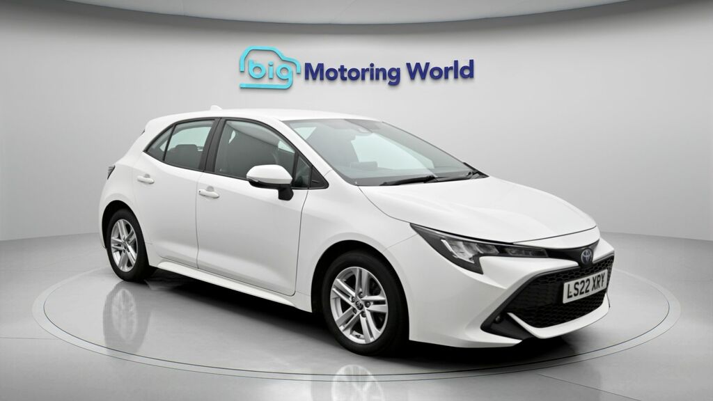 Toyota Corolla Icon White