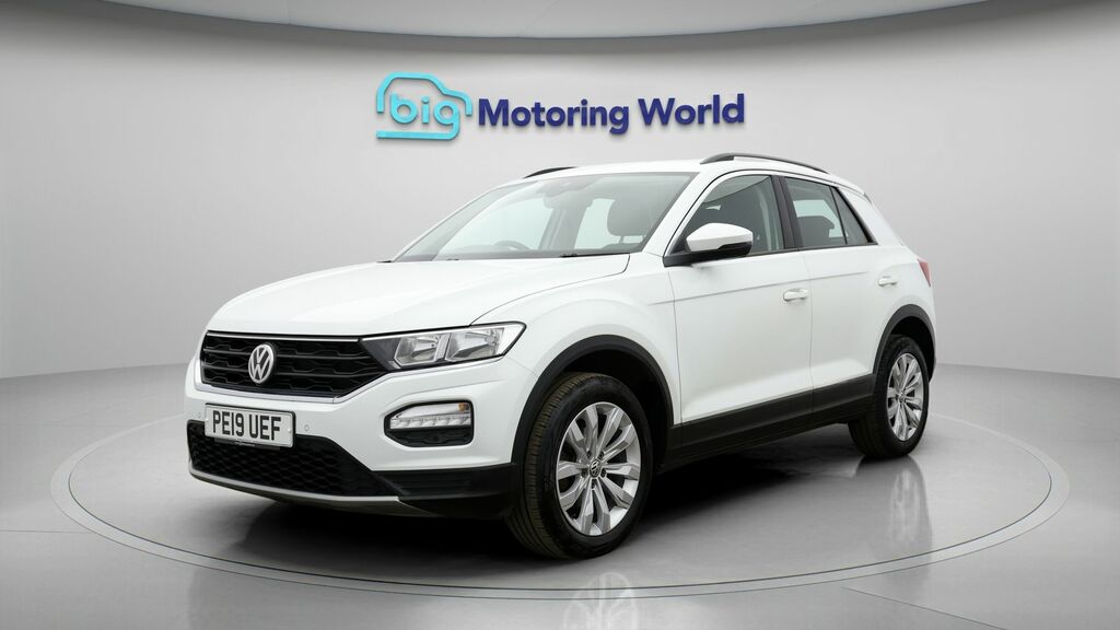 Volkswagen T-Roc Se PE19UEF White #3