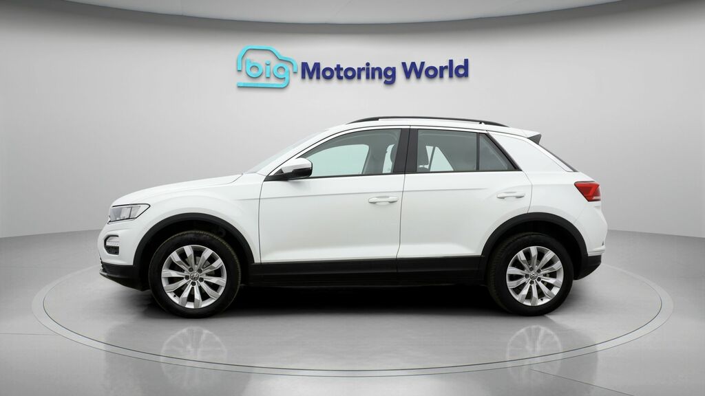 Volkswagen T-Roc Se PE19UEF White #4